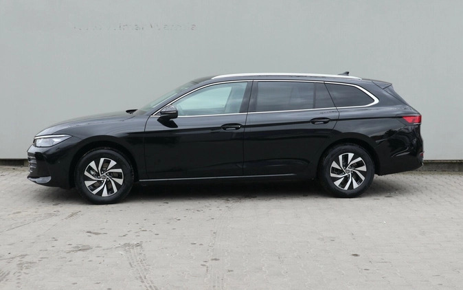 Volkswagen Passat cena 208590 przebieg: 8, rok produkcji 2024 z Olsztyn małe 379